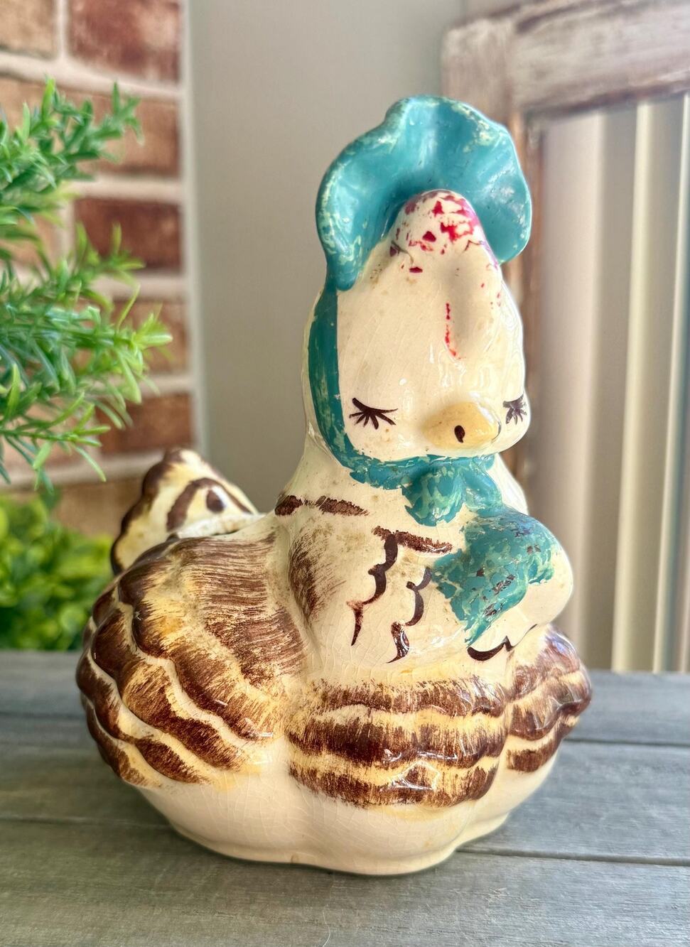 De Lee Art Henny Penny Planter | 1940s California Pottery Bonnet Hen Figurine